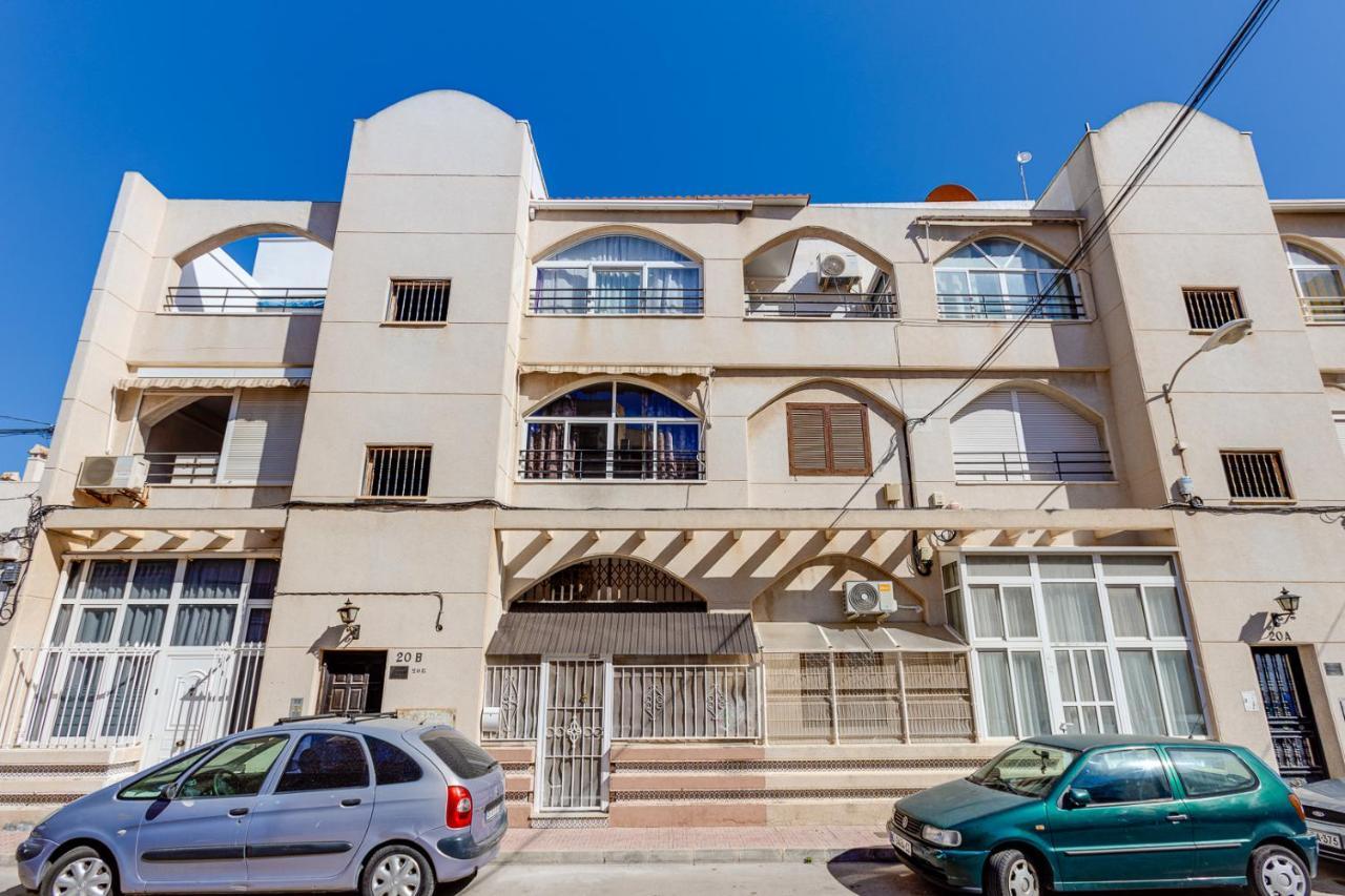 Cozy Apartment Near The Sea Torrevieja Buitenkant foto